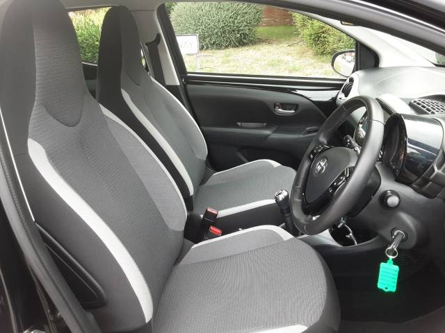 2020 Toyota Aygo 1.0 VVT-i X-Play TSS 5dr
