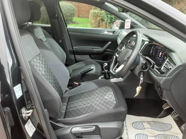2023 Volkswagen Taigo 1.0 TSI 110 R-Line 5dr