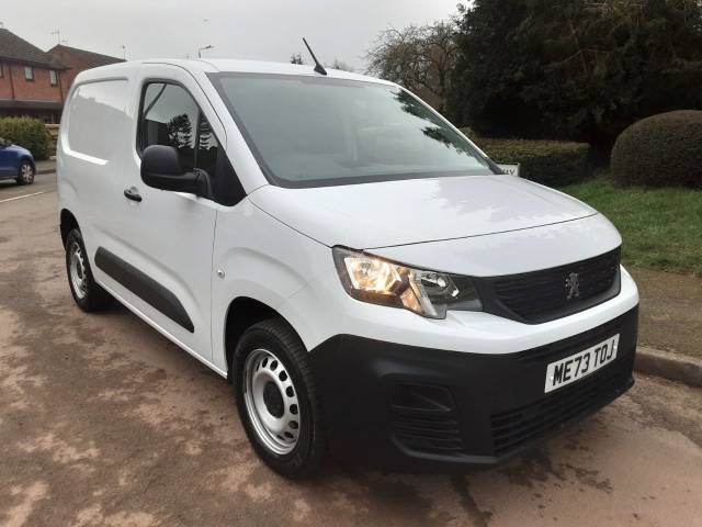 2024 Peugeot Partner 1000 1.5 BlueHDi 100 Professional Premium + Van