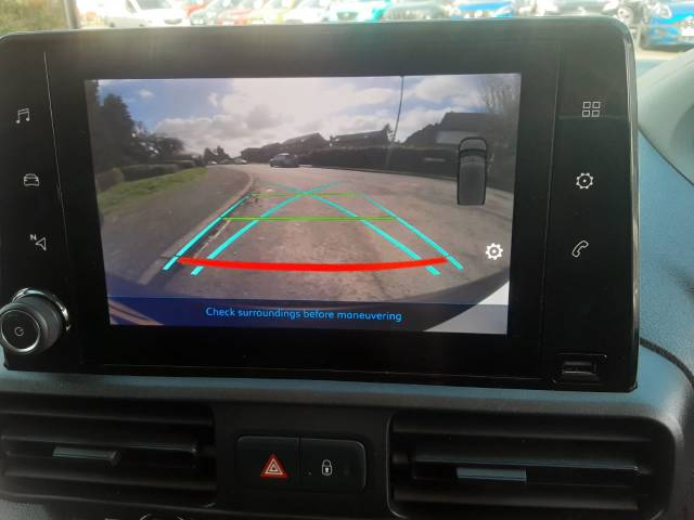 2024 Peugeot Partner 1000 1.5 BlueHDi 100 Professional Premium + Van