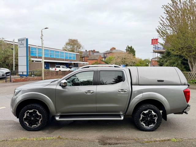 2021 Nissan Navara Double Cab Pick Up Tekna 2.3dCi 190 TT 4WD Auto
