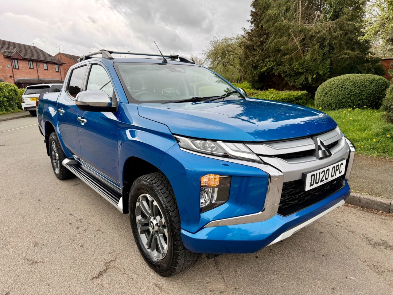 2020 Mitsubishi L200