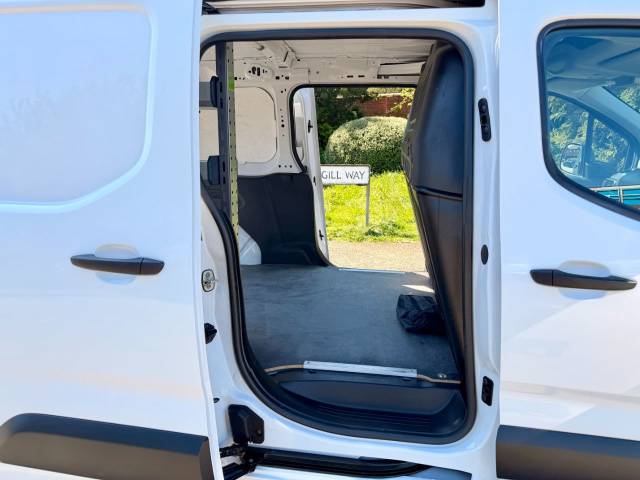 2022 Vauxhall Combo 1.5 COMBO 2300 DYNAMIC TD