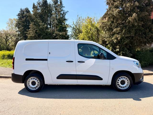2022 Vauxhall Combo 1.5 COMBO 2300 DYNAMIC TD