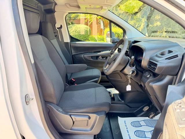 2022 Vauxhall Combo 1.5 COMBO 2300 DYNAMIC TD
