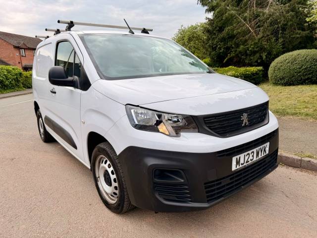 Peugeot Partner 1000 1.5 BlueHDi 100 Professional Premium + Van Panel Van Diesel White