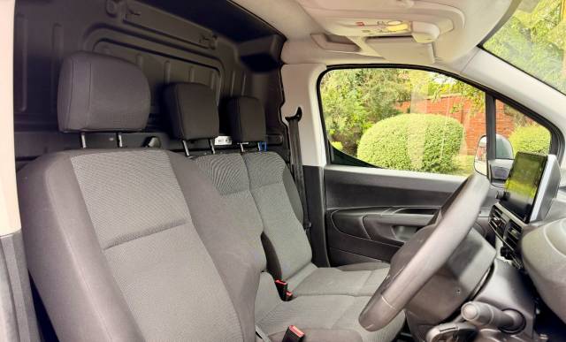 2023 Peugeot Partner 1000 1.5 BlueHDi 100 Professional Premium + Van