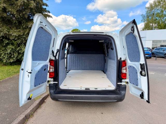 2020 Vauxhall Combo Cargo 2300 1.5 Turbo D 100PS LWB H1 Edition Van