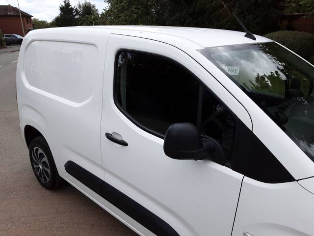 2020 Vauxhall Combo Cargo 2300 1.5 Turbo D 100ps H1 Sportive Van