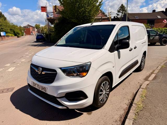 2020 Vauxhall Combo Cargo 2300 1.5 Turbo D 100ps H1 Sportive Van