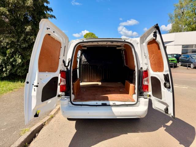 2020 Vauxhall Combo Cargo 2300 1.5 Turbo D 100ps H1 Sportive Van