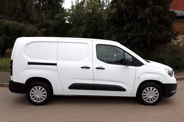 2021 Vauxhall Combo Cargo 2300 1.5 Turbo D 100PS H1 LWB Dynamic Van