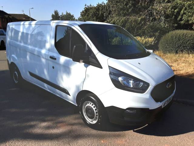 Ford Transit Custom 2.0 EcoBlue 105PS L2 Low Roof Leader Van Panel Van Diesel White