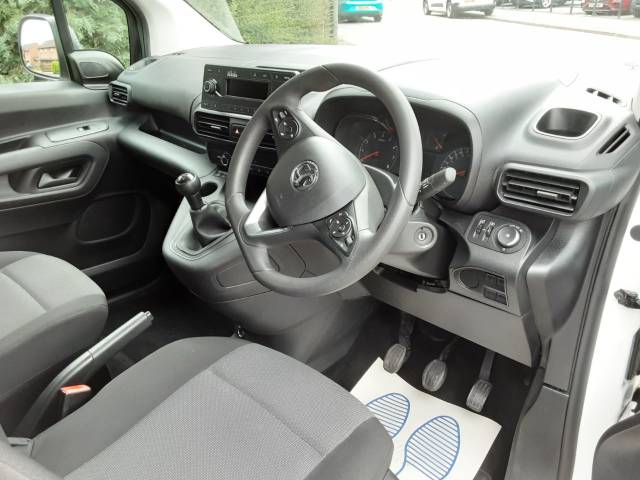 2021 Vauxhall Combo Cargo 2300 1.5 Turbo D 100ps H1 Dynamic Van